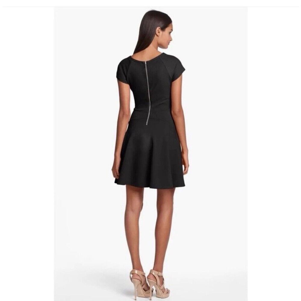 Diane von Furstenberg LBD DELYSE Black Fit & Flare Mini Dress Exposed Zip Sz 10 - Picture 7 of 16